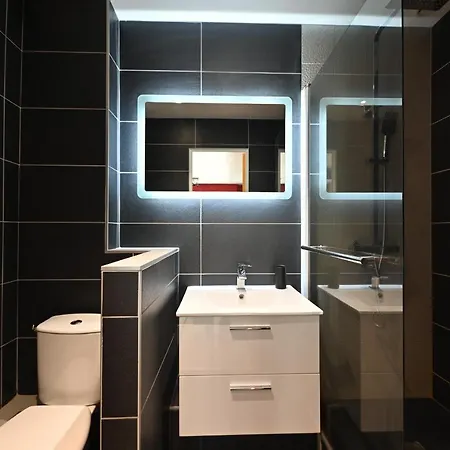 公寓 Voyages & Deplacements - 2 Appartement Moderne - Calme Et Chaleureux